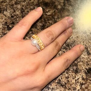 Elegant Gold and Silver Pearl Ring